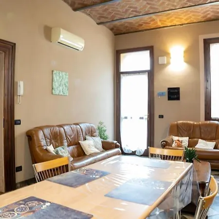 شقة Prestigioso Flat Al Piano Terra فيرّارا