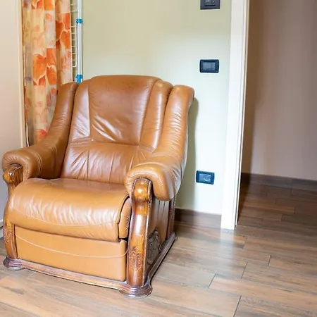 Prestigioso Flat Al Piano Terra شقة فيرّارا