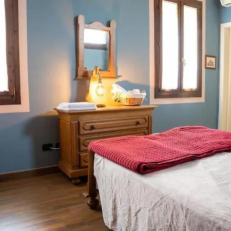 Prestigioso Flat Al Piano Terra * فيرّارا